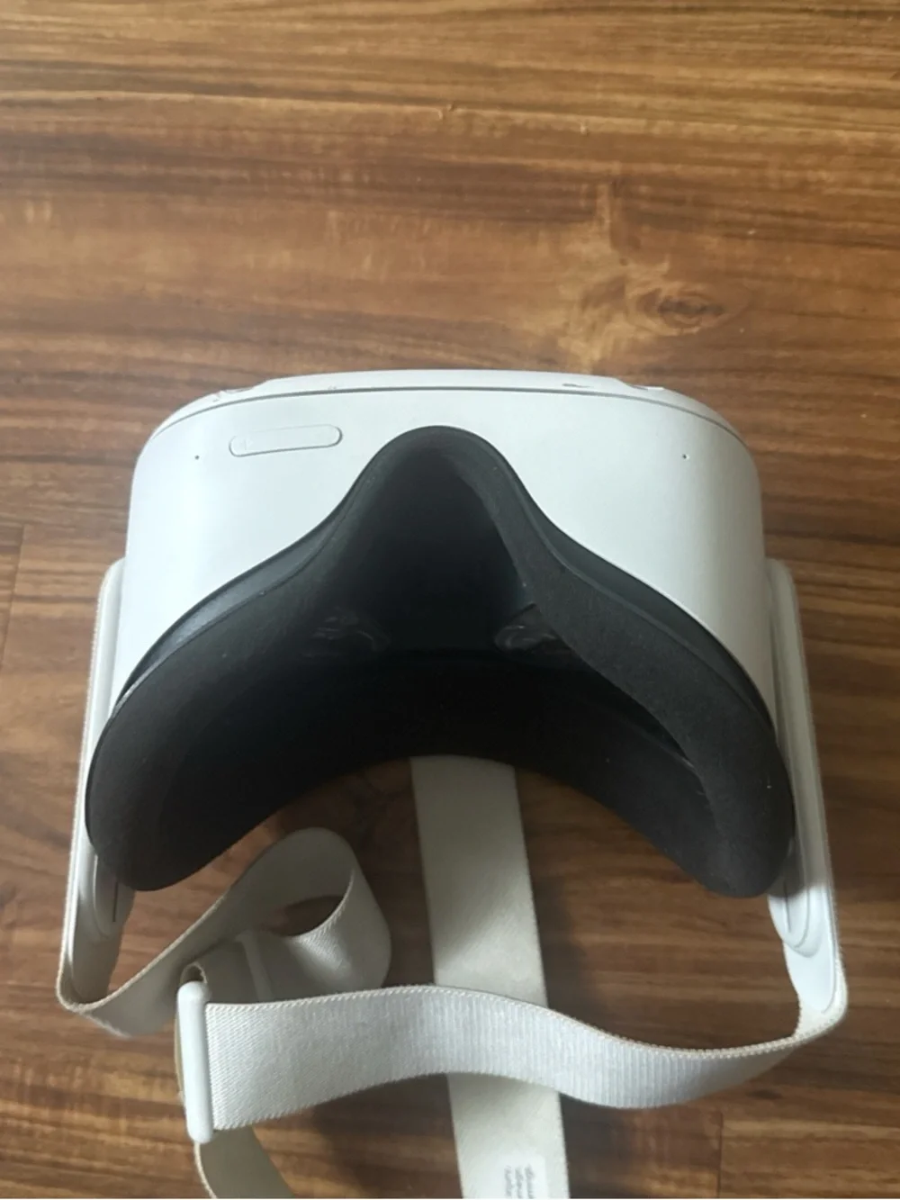 Oculus Standalone VR Headset in White with Black Face Padding